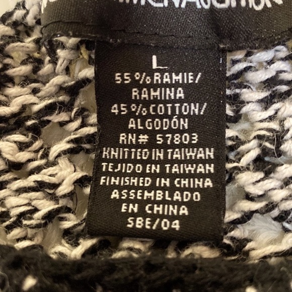 NORTON MCNAUGHTON LOOSE KNIT BLACK and WHITE CREW NECK SWEATER Size L GUC - Picture 3 of 9